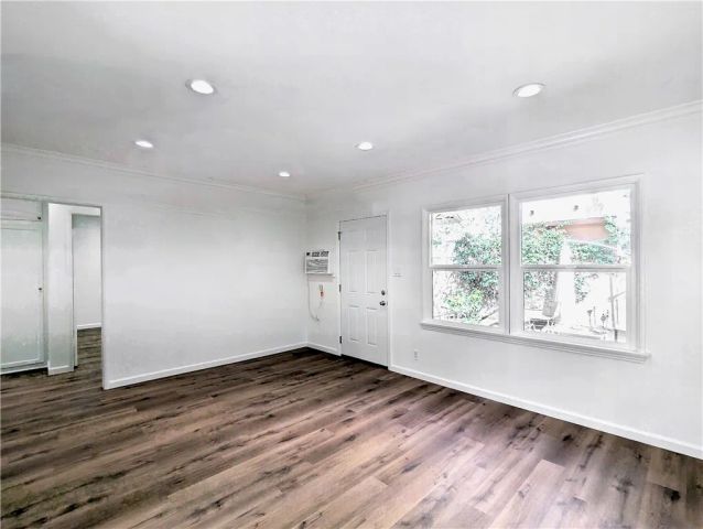 10931 Whipple Street, Studio City, CA 91602