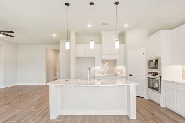 3606 Bancroft Drive, Midlothian, TX 76065
