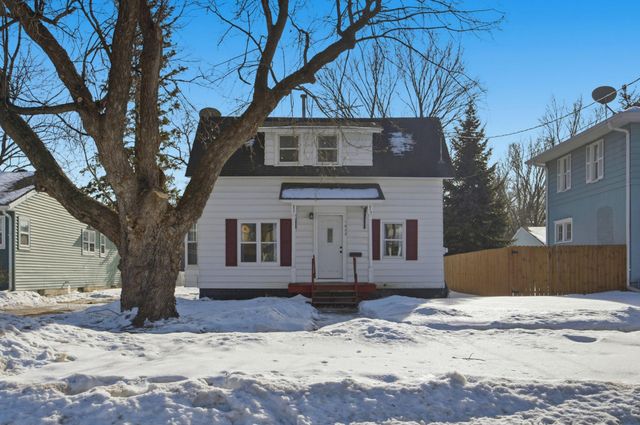 1622 7th Avenue S, Fargo, ND 58103