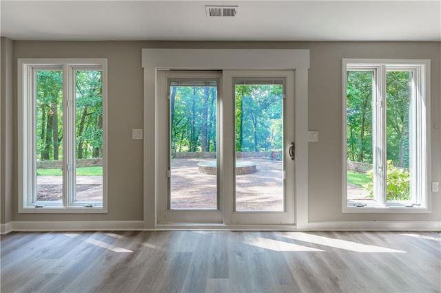 4010 Paper Mill Road SE, Marietta, GA 30067