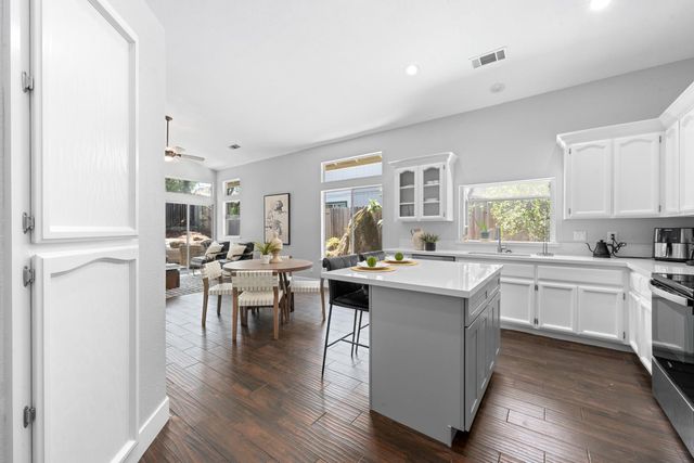 3425 Rachel Ct, Loomis, CA 95650