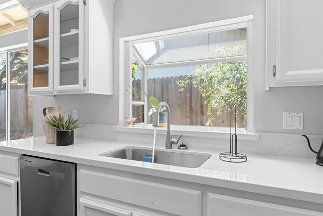 3425 Rachel Ct, Loomis, CA 95650
