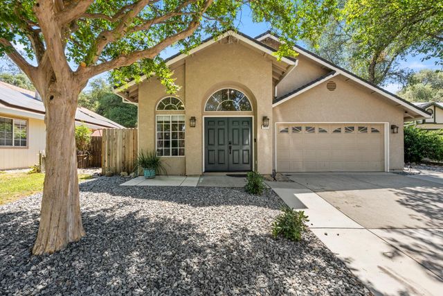 3425 Rachel Ct, Loomis, CA 95650