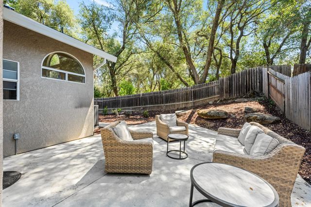 3425 Rachel Ct, Loomis, CA 95650