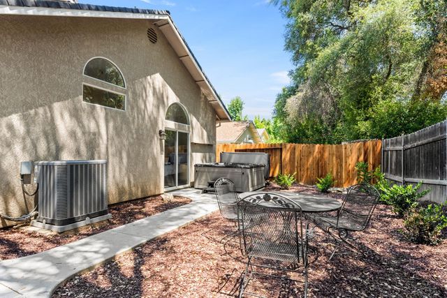 3425 Rachel Ct, Loomis, CA 95650