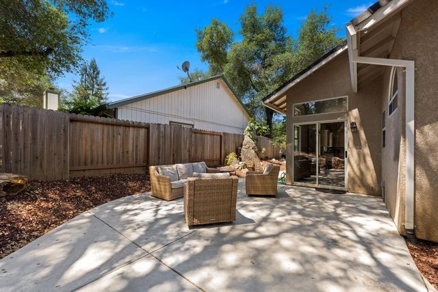 3425 Rachel Ct, Loomis, CA 95650