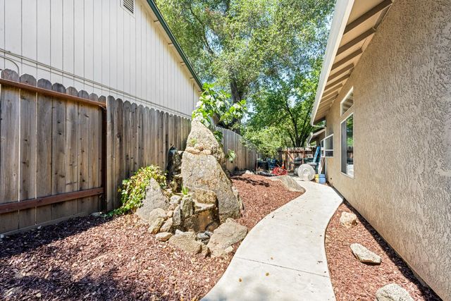 3425 Rachel Ct, Loomis, CA 95650
