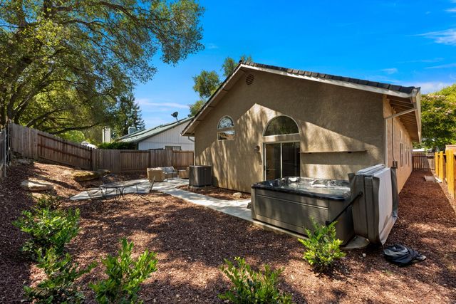 3425 Rachel Ct, Loomis, CA 95650