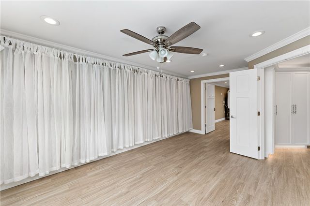 329 Nature Trail Ln, Murrysville, PA 15668