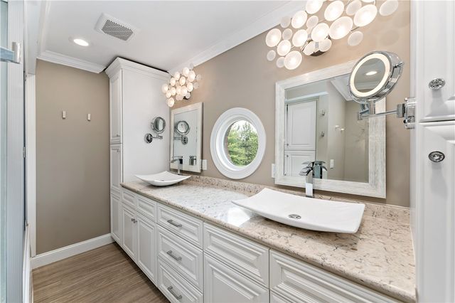 329 Nature Trail Ln, Murrysville, PA 15668
