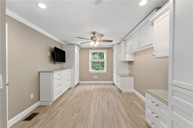 329 Nature Trail Ln, Murrysville, PA 15668