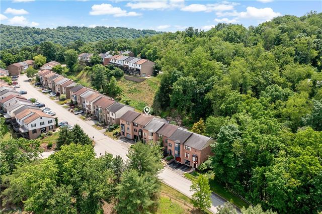 329 Nature Trail Ln, Murrysville, PA 15668