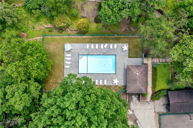 329 Nature Trail Ln, Murrysville, PA 15668