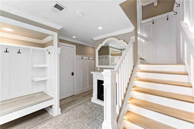329 Nature Trail Ln, Murrysville, PA 15668