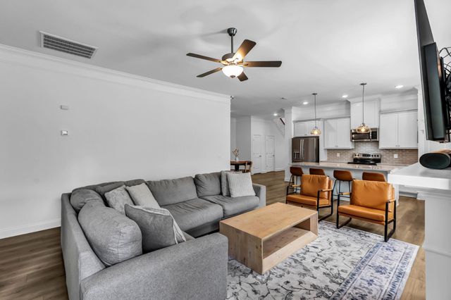 3048 Wiltshire Park Pl, Hermitage, TN 37076