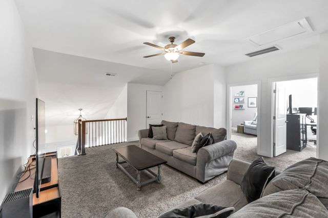 3048 Wiltshire Park Pl, Hermitage, TN 37076
