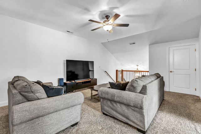 3048 Wiltshire Park Pl, Hermitage, TN 37076