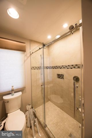 36 NOLEN CIR, Voorhees, NJ 08043