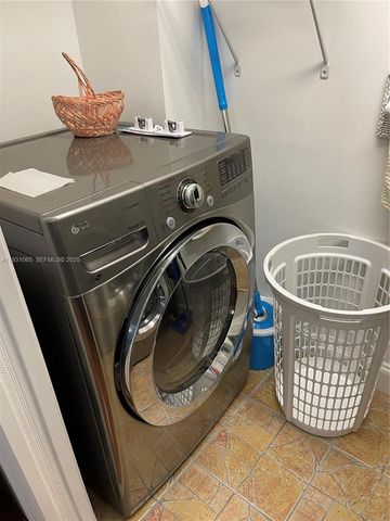 6917 Collins Ave 1008, Miami Beach, FL 33141