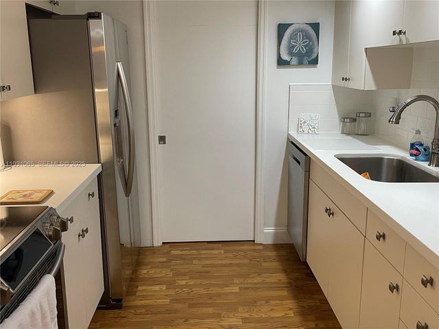 6917 Collins Ave 1008, Miami Beach, FL 33141