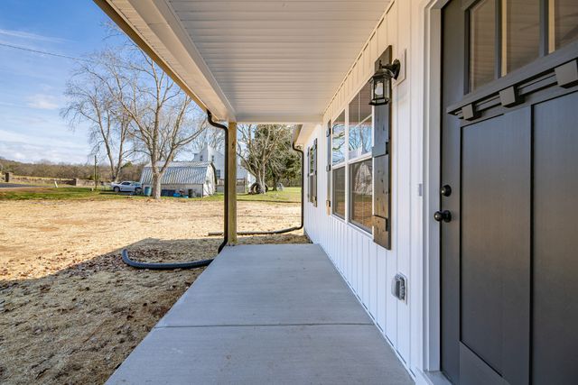 7 Orchard Cemetery Rd, Petersburg, TN 37144