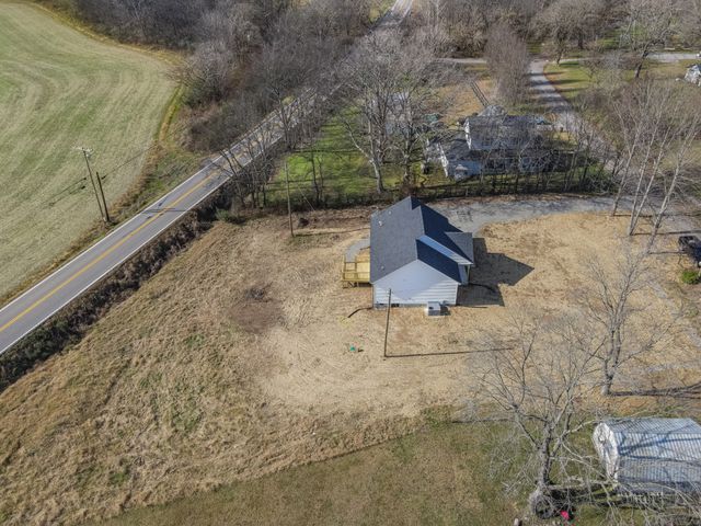 7 Orchard Cemetery Rd, Petersburg, TN 37144