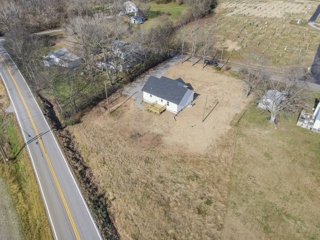 7 Orchard Cemetery Rd, Petersburg, TN 37144