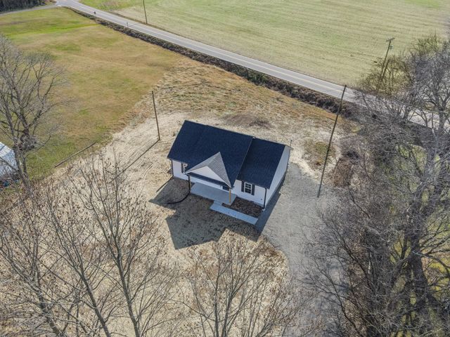 7 Orchard Cemetery Rd, Petersburg, TN 37144