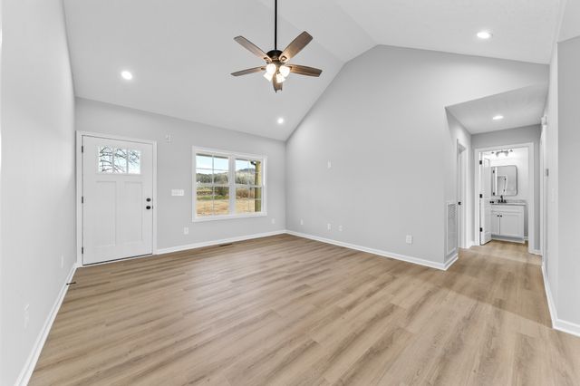 7 Orchard Cemetery Rd, Petersburg, TN 37144