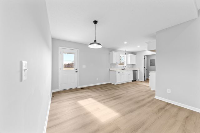 7 Orchard Cemetery Rd, Petersburg, TN 37144