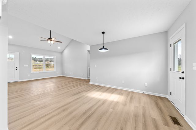 7 Orchard Cemetery Rd, Petersburg, TN 37144