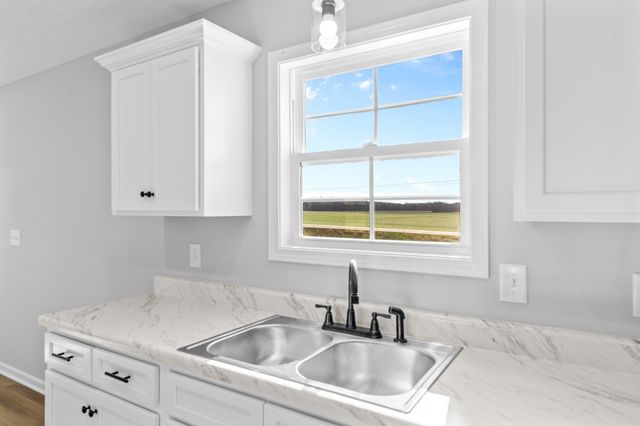 7 Orchard Cemetery Rd, Petersburg, TN 37144