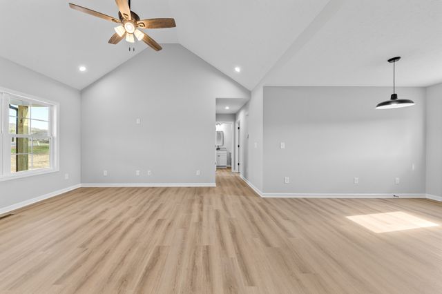 7 Orchard Cemetery Rd, Petersburg, TN 37144