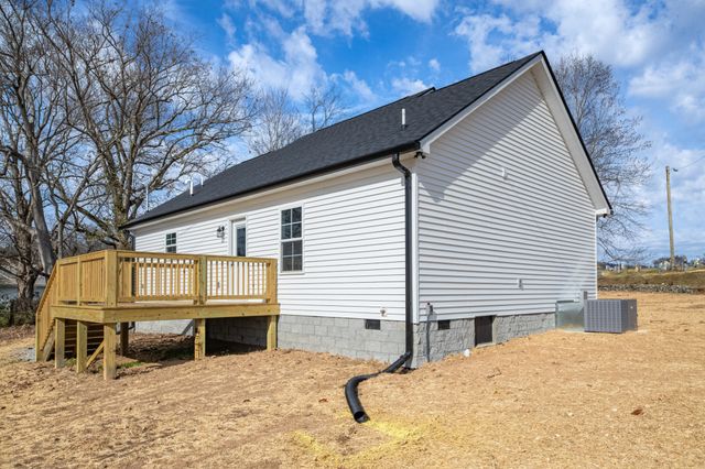 7 Orchard Cemetery Rd, Petersburg, TN 37144