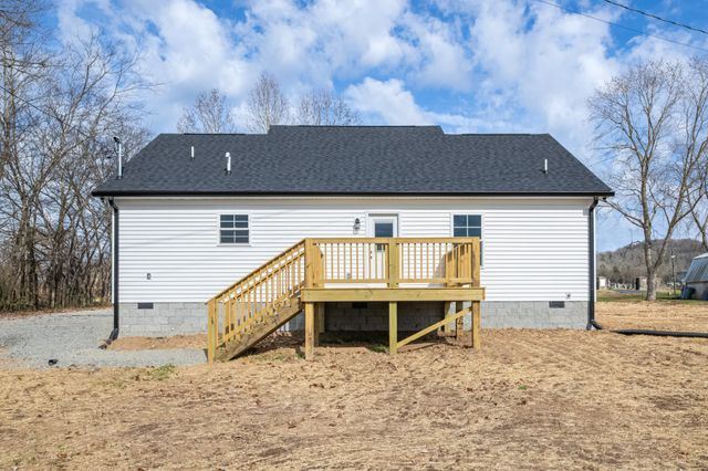 7 Orchard Cemetery Rd, Petersburg, TN 37144