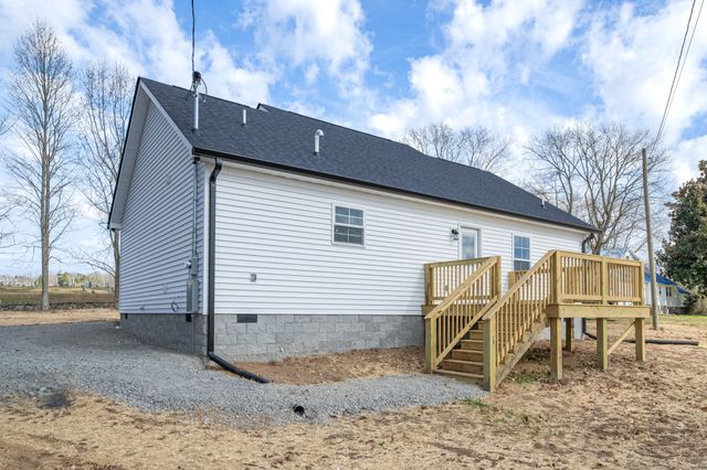 7 Orchard Cemetery Rd, Petersburg, TN 37144