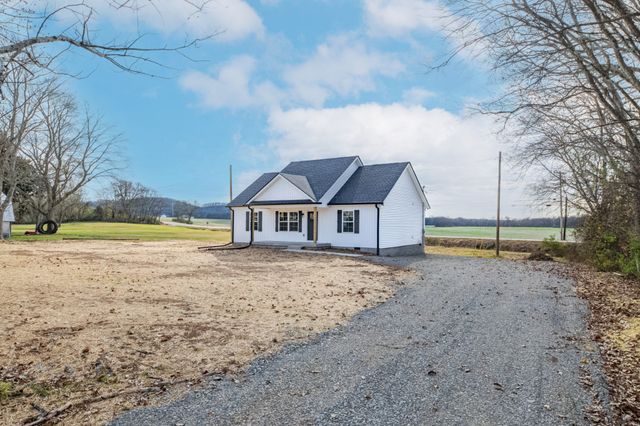 7 Orchard Cemetery Rd, Petersburg, TN 37144