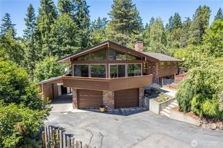 2327 Lynnwood Drive, Longview, WA 98632