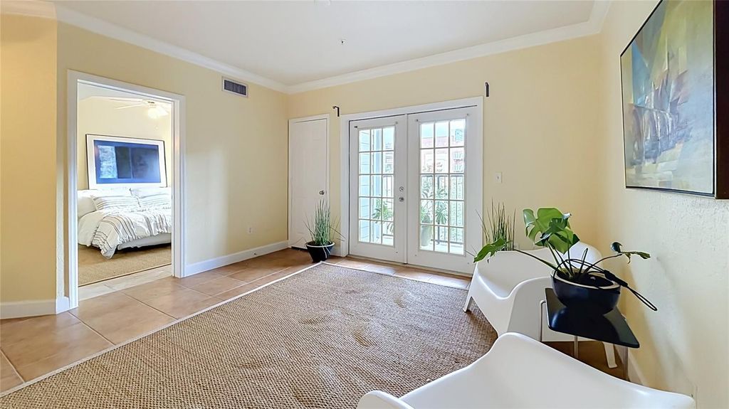 Image 12 of property listing at 202 E SOUTH STREET 4040, Orlando, FL 32801