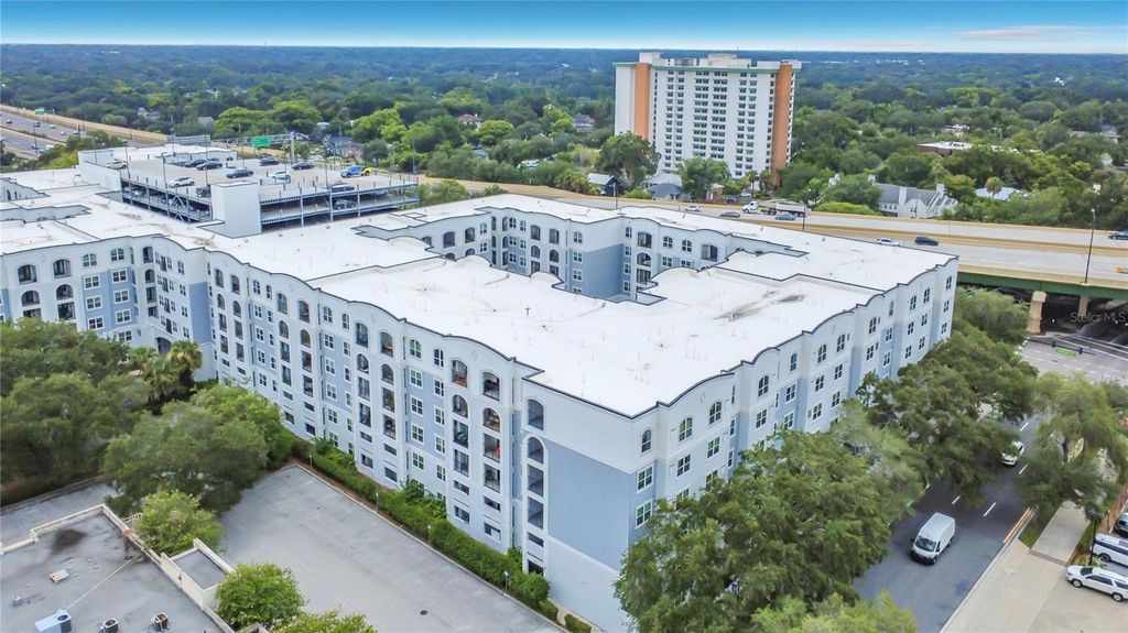 Image 28 of property listing at 202 E SOUTH STREET 4040, Orlando, FL 32801