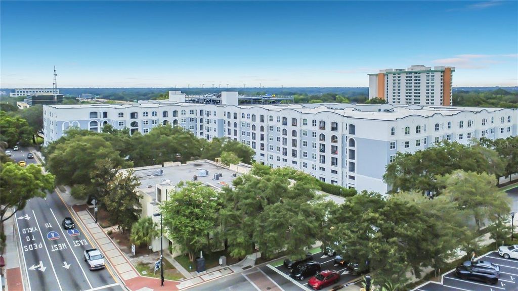 Image 30 of property listing at 202 E SOUTH STREET 4040, Orlando, FL 32801