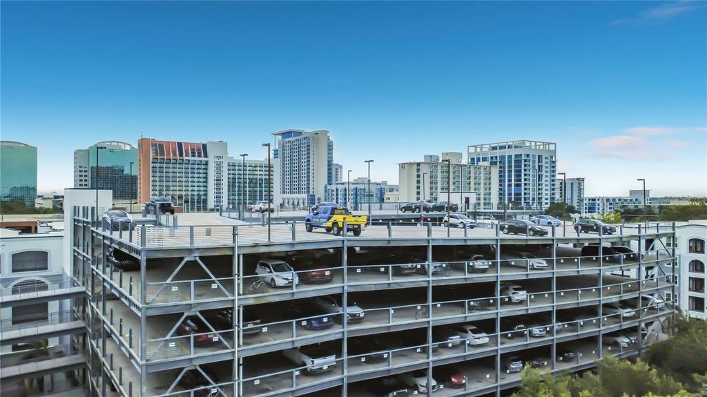 Image 31 of property listing at 202 E SOUTH STREET 4040, Orlando, FL 32801