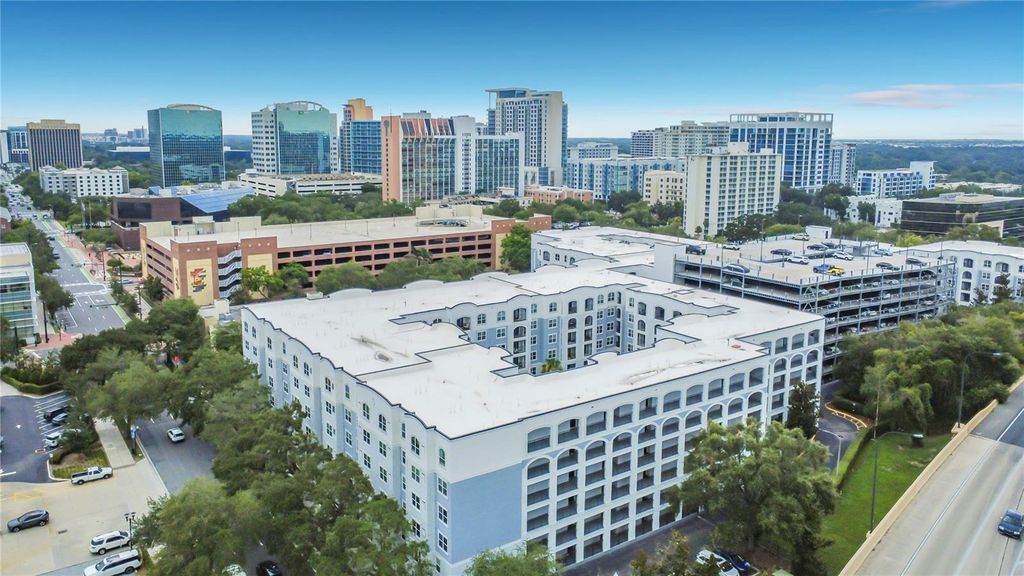 Image 32 of property listing at 202 E SOUTH STREET 4040, Orlando, FL 32801