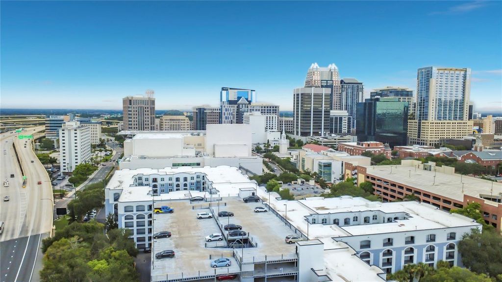 Image 35 of property listing at 202 E SOUTH STREET 4040, Orlando, FL 32801