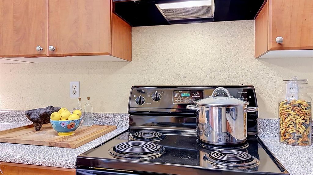 Image 5 of property listing at 202 E SOUTH STREET 4040, Orlando, FL 32801