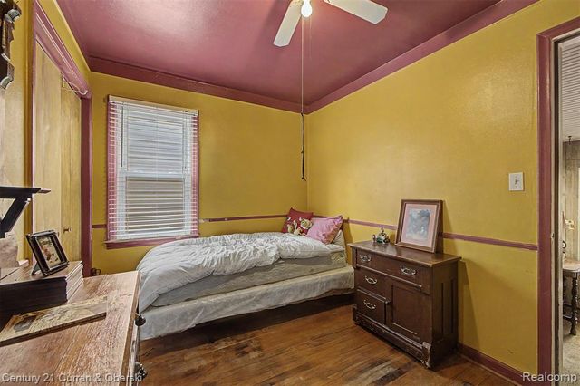 15979 Norborne, Redford, MI 48239