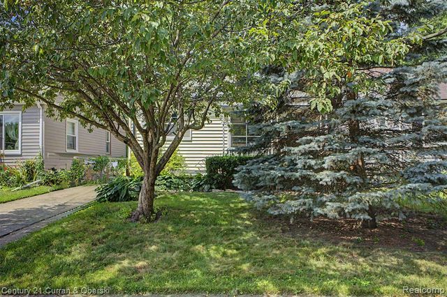 15979 Norborne, Redford, MI 48239