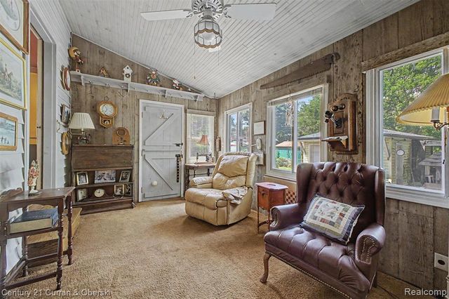 15979 Norborne, Redford, MI 48239