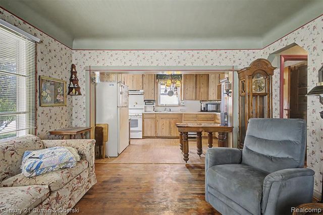 15979 Norborne, Redford, MI 48239