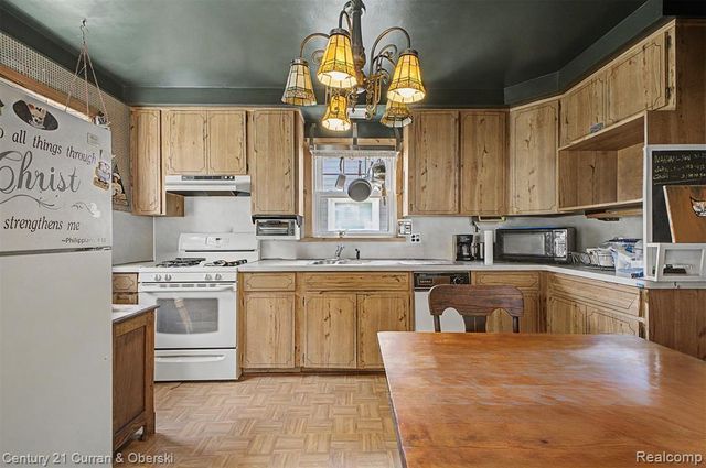 15979 Norborne, Redford, MI 48239